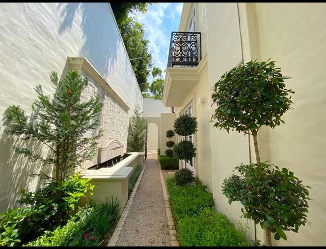 5 BEDROOM CLUSTER FOR SALE IN BRYANSTON
